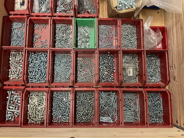 Partij bevestigingsmateriaal - afbeelding 2 van  3