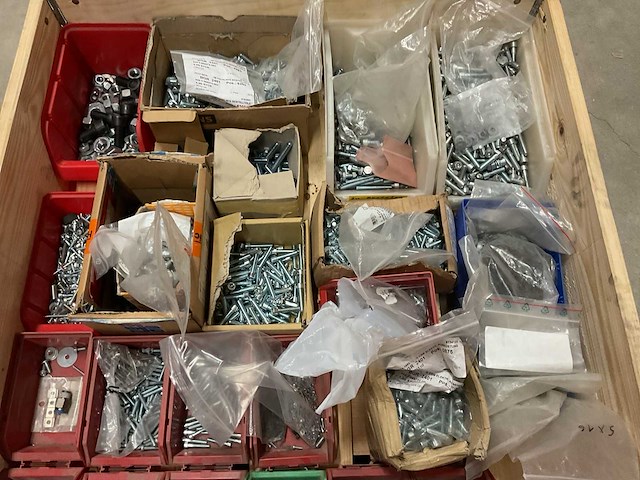 Partij bevestigingsmateriaal - afbeelding 3 van  3