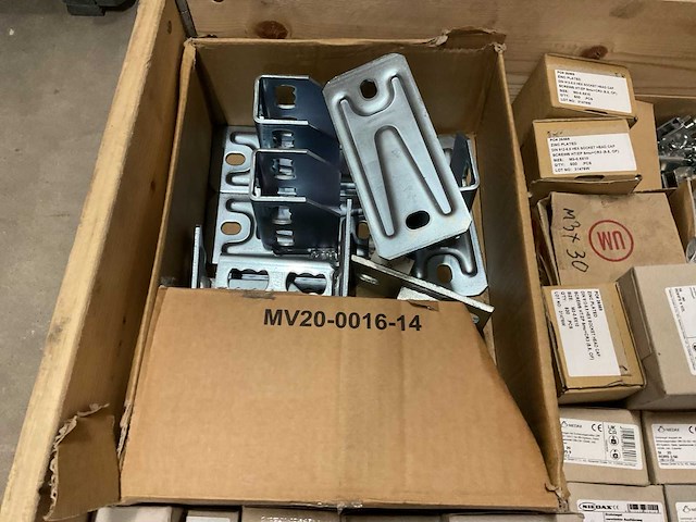 Partij bevestigingsmateriaal - afbeelding 2 van  11