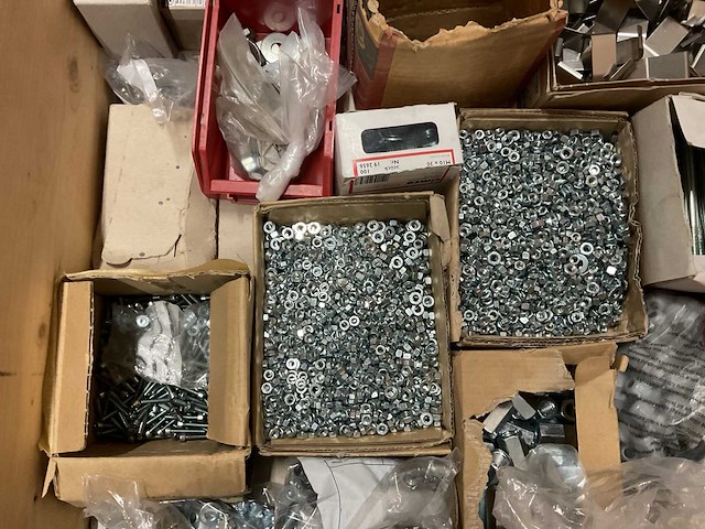 Partij bevestigingsmateriaal - afbeelding 8 van  11