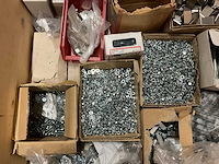 Partij bevestigingsmateriaal - afbeelding 8 van  11