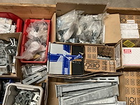 Partij bevestigingsmateriaal - afbeelding 4 van  7