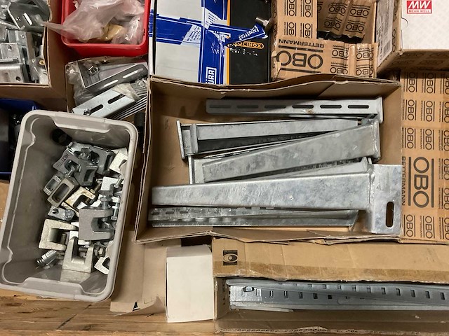 Partij bevestigingsmateriaal - afbeelding 5 van  7