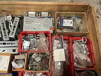 Partij bevestigingsmateriaal - afbeelding 8 van  9