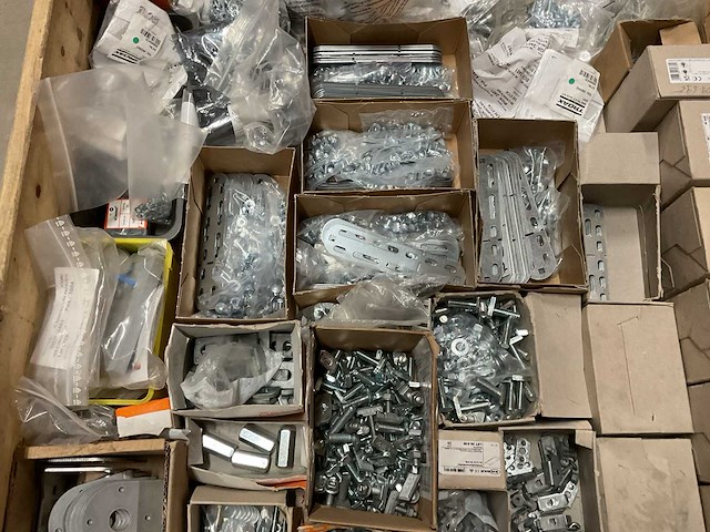 Partij bevestigingsmateriaal - afbeelding 5 van  9