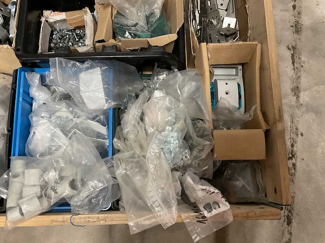 Partij bevestigingsmateriaal - afbeelding 3 van  9