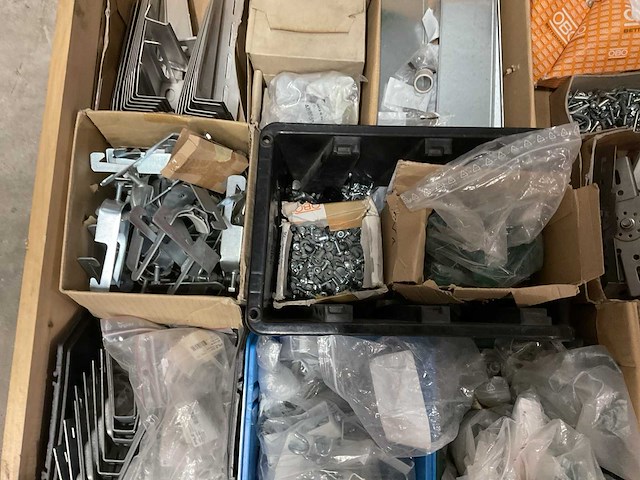 Partij bevestigingsmateriaal - afbeelding 5 van  9