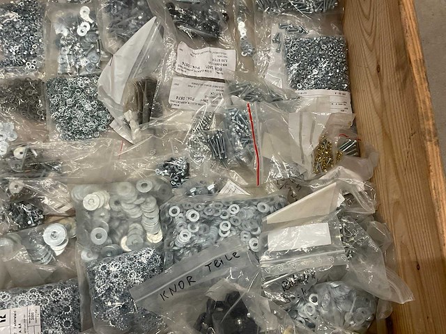 Partij bevestigingsmateriaal - afbeelding 4 van  9