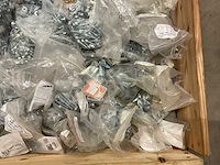 Partij bevestigingsmateriaal - afbeelding 8 van  9