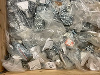 Partij bevestigingsmateriaal - afbeelding 9 van  9