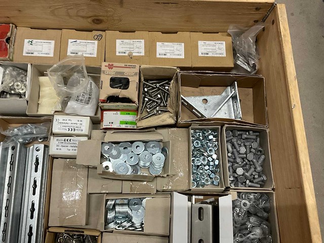 Partij bevestigingsmateriaal - afbeelding 3 van  9