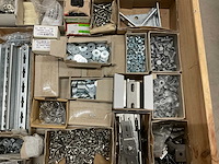 Partij bevestigingsmateriaal - afbeelding 4 van  9