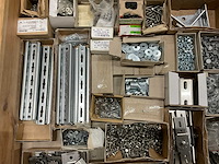 Partij bevestigingsmateriaal - afbeelding 5 van  9