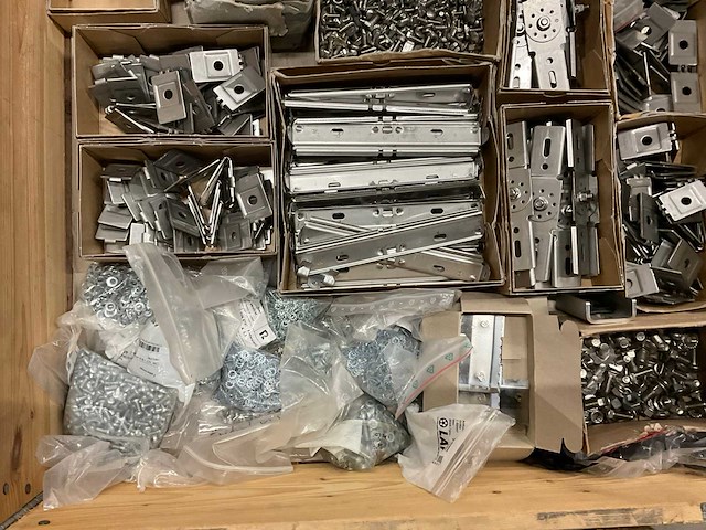 Partij bevestigingsmateriaal - afbeelding 9 van  9