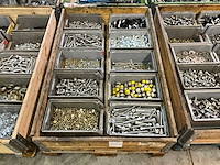 Partij bevestigingsmateriaal - afbeelding 1 van  6