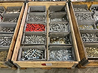 Partij bevestigingsmateriaal - afbeelding 1 van  7