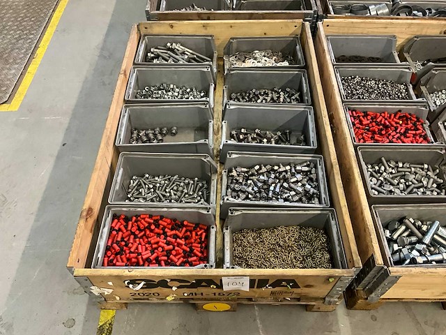 Partij bevestigingsmateriaal - afbeelding 1 van  7