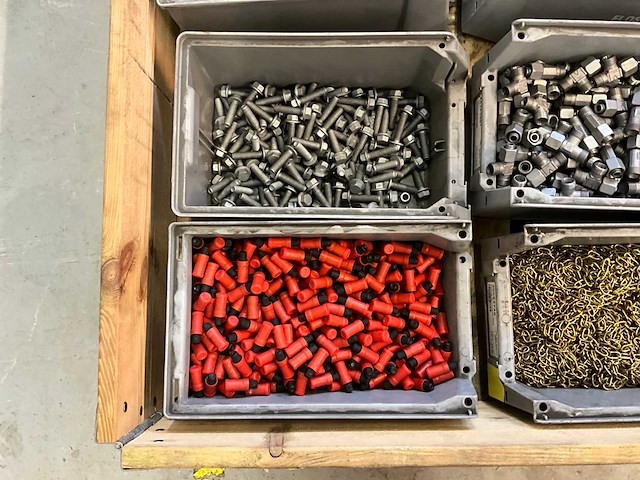 Partij bevestigingsmateriaal - afbeelding 6 van  7