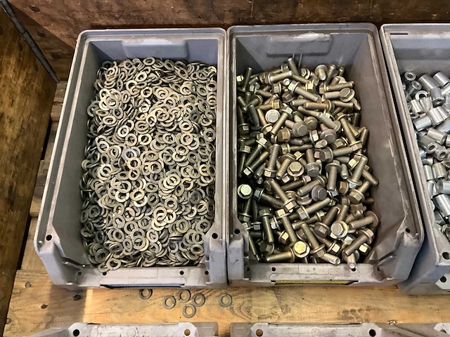 Partij bevestigingsmateriaal - afbeelding 2 van  7