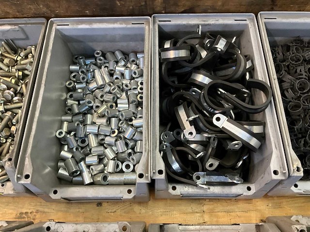 Partij bevestigingsmateriaal - afbeelding 3 van  7