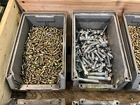 Partij bevestigingsmateriaal - afbeelding 1 van  5