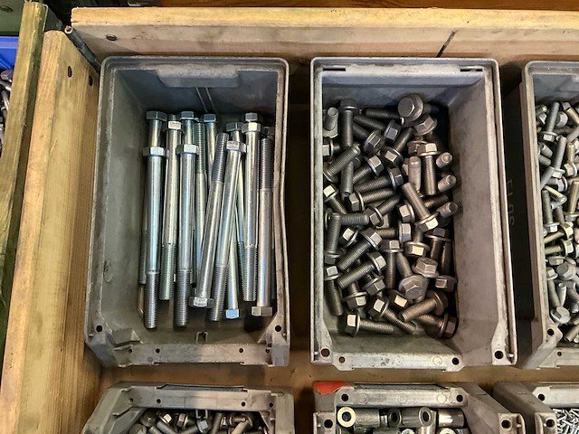 Partij bevestigingsmateriaal - afbeelding 2 van  7