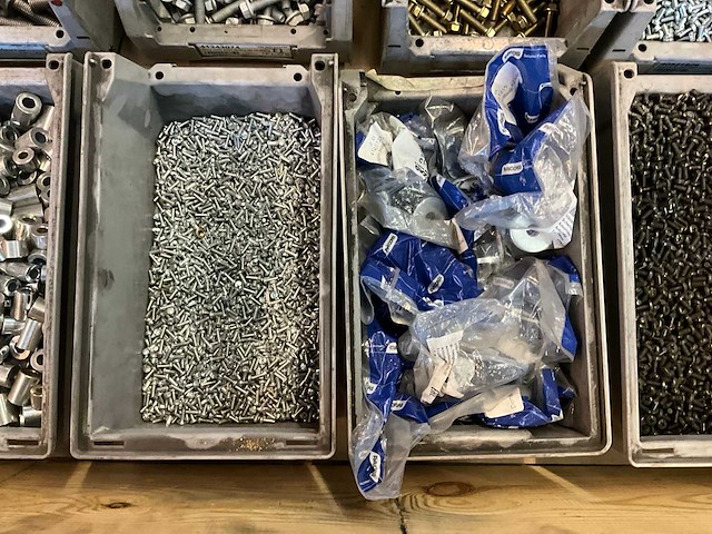 Partij bevestigingsmateriaal - afbeelding 6 van  7