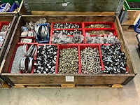 Partij bevestigingsmateriaal - afbeelding 1 van  6