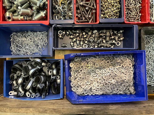 Partij bevestigingsmateriaal - afbeelding 4 van  5