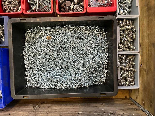 Partij bevestigingsmateriaal - afbeelding 5 van  5