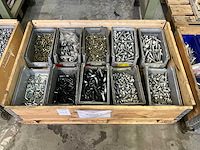 Partij bevestigingsmateriaal - afbeelding 1 van  5