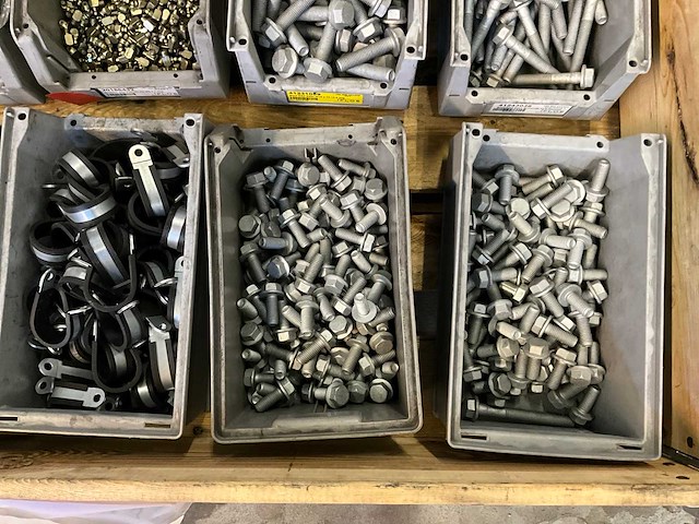 Partij bevestigingsmateriaal - afbeelding 5 van  5