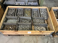 Partij bevestigingsmateriaal - afbeelding 1 van  5