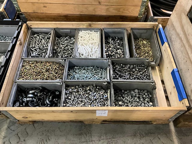 Partij bevestigingsmateriaal - afbeelding 1 van  6