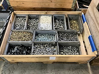 Partij bevestigingsmateriaal - afbeelding 1 van  6