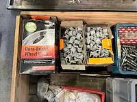 Partij bevestigingsmateriaal - afbeelding 2 van  5