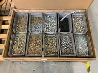 Partij bevestigingsmateriaal - afbeelding 1 van  5