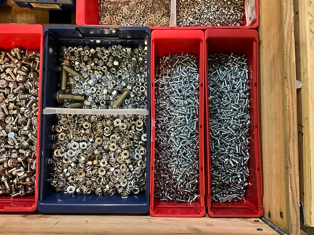 Partij bevestigingsmateriaal - afbeelding 3 van  12