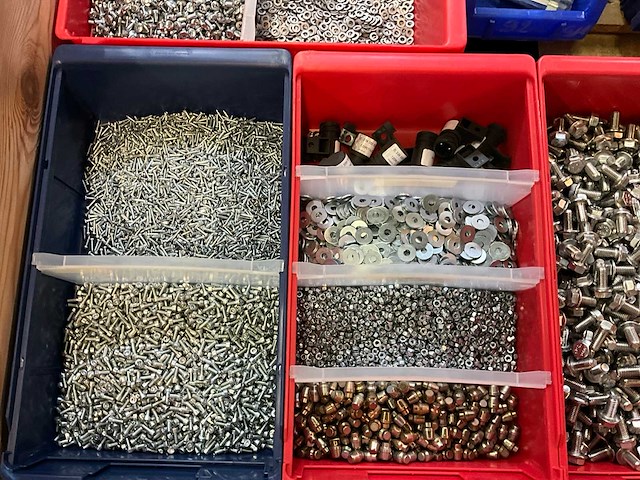 Partij bevestigingsmateriaal - afbeelding 8 van  12