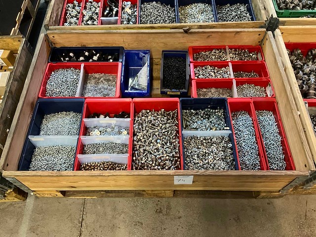 Partij bevestigingsmateriaal - afbeelding 10 van  12