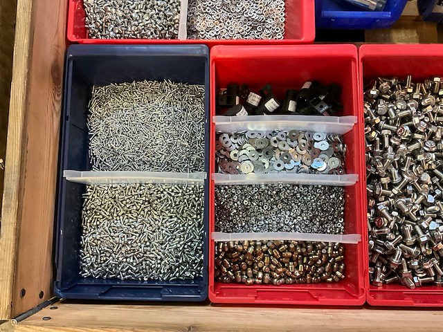 Partij bevestigingsmateriaal - afbeelding 12 van  12