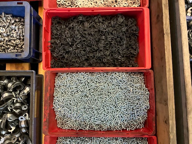 Partij bevestigingsmateriaal - afbeelding 5 van  7