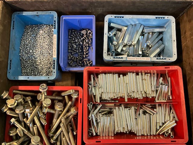 Partij bevestigingsmateriaal - afbeelding 2 van  6