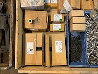 Partij bevestigingsmateriaal - afbeelding 3 van  7