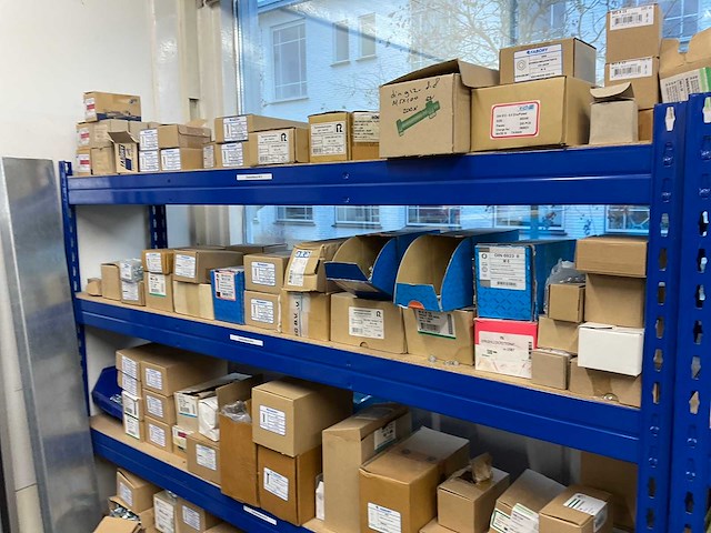 Partij bevestigingsmateriaal - afbeelding 2 van  11