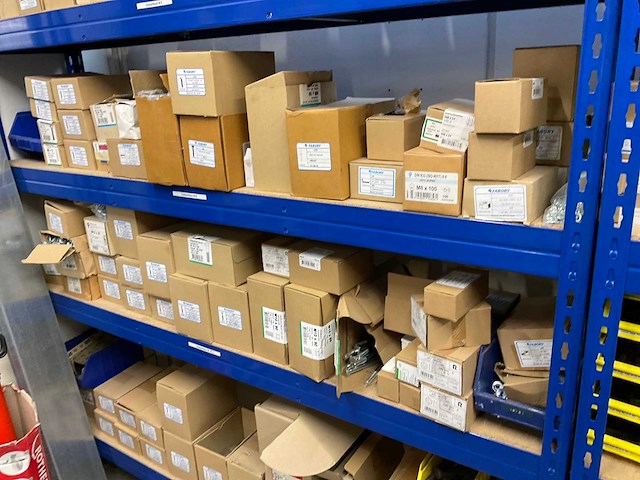 Partij bevestigingsmateriaal - afbeelding 3 van  11