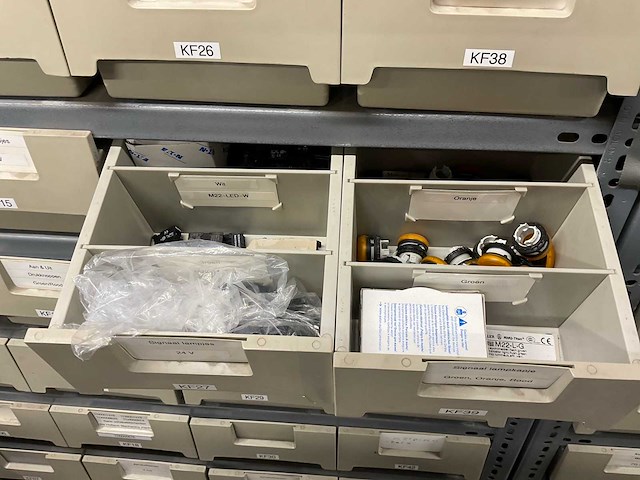 Partij bevestigingsmateriaal - afbeelding 2 van  28