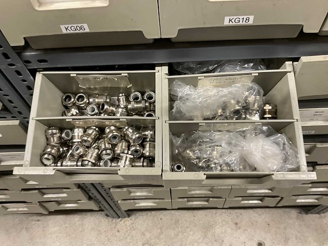 Partij bevestigingsmateriaal - afbeelding 8 van  28