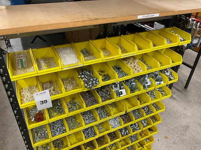 Partij bevestigingsmateriaal - afbeelding 2 van  5