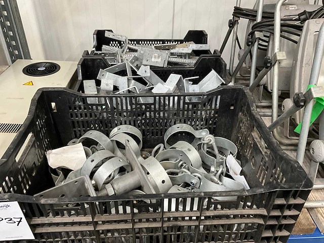 Partij bevestigingsmateriaal - afbeelding 1 van  4